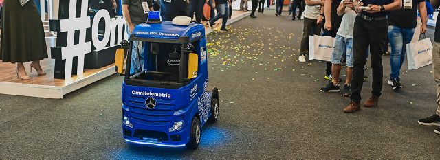 Miniatura de caminhão